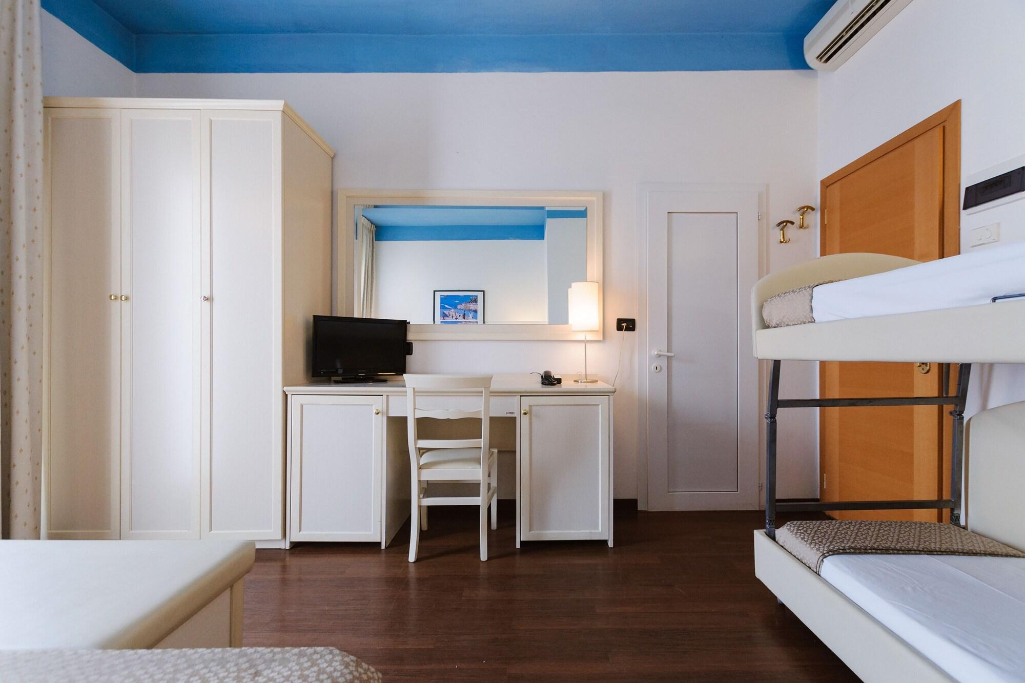Hotel Fra I Pini ريميني المظهر الخارجي الصورة