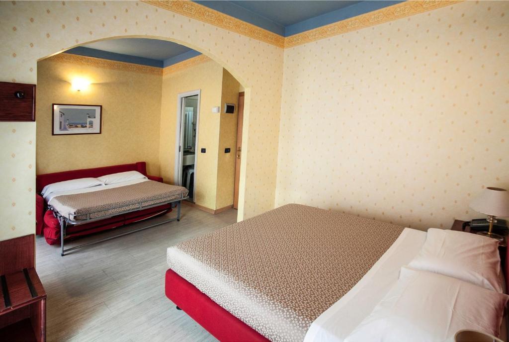 Hotel Fra I Pini ريميني المظهر الخارجي الصورة