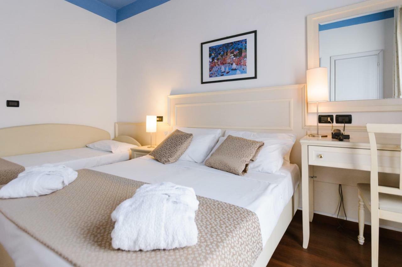 Hotel Fra I Pini ريميني المظهر الخارجي الصورة